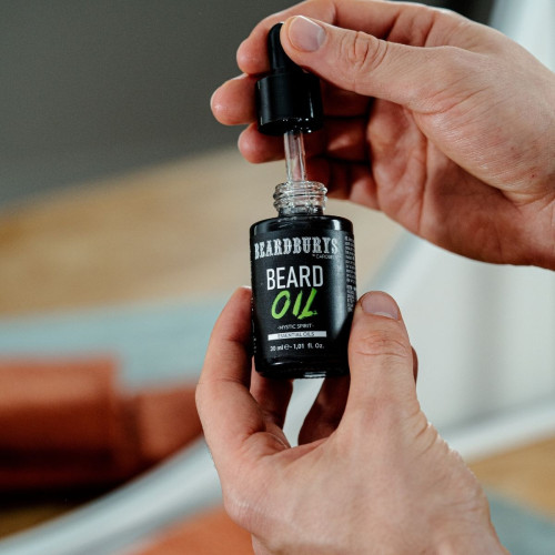 Kit Champú y Aceite de Barba Mystic Spirit + Neceser Black Edition