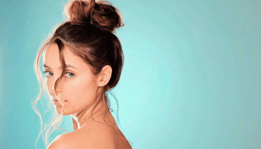 Tendencias en recogidos 2025: estilos que arrasan dentro y fuera del salón