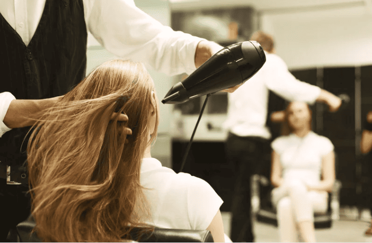 Los errores que hacen perder dinero a una peluquería